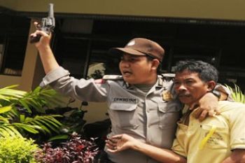 BENTROK PSSI