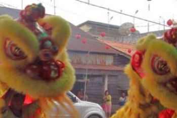 Barongsai Meriahkan Imlek di Karimun