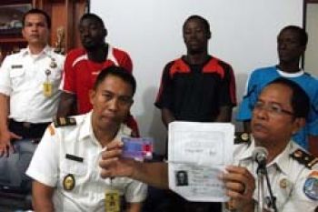 Imigrasi Karimun Tangkap Tiga Warga Liberia