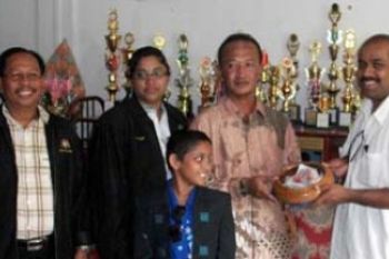 SLB Budhi Bakti Karimun Terima Sumbangan Dari Johor