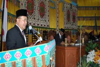 HUT BOLMONG
