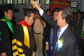 GURU BESAR