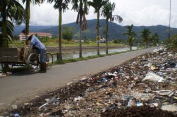 Antara Keberkahan dan Ironi
