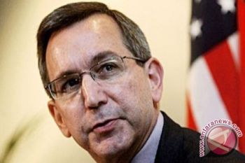 US ambassador meets  with Indonesian diplomats selected for scholarship program