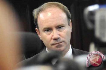 Australian envoy will respect Indonesian presidential election result