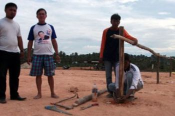 Memagar Lahan Proyek