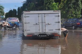 MANFAATKAN AIR PASANG 