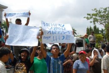 Demo PLN Batam
