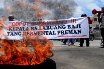 DEMO PEMUKULAN
