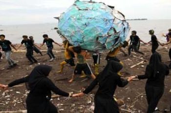 TEATRIKAL HARI BUMI