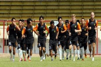 BINTANG MEDAN LATIHAN