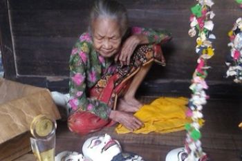  MAESTRO TARI TOPENG 