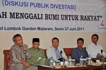 DISKUSI PUBLIK DIVESTASI