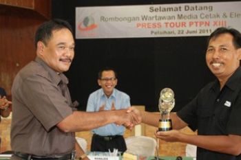 PRESS TOUR PTPN XIII