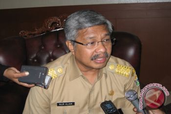 Gubernur Sultra Minta Bupati Hati-hati Keluarkan IUP