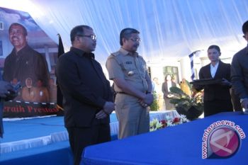 Gubernur Kukuhkan Panitia Ranham Sultra 