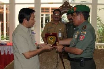 TUKAR CINDERAMATA