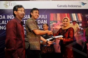 PELATIHAN TENUN GARUDA