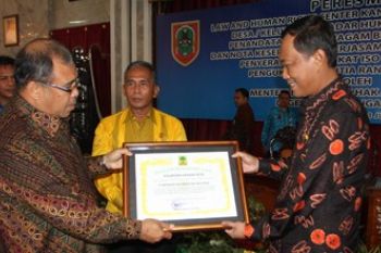 DESA SADAR HUKUM