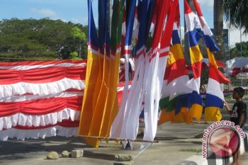 Pernak-Pernik 17 Agustus Mulai Ramai Dijual