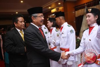 Gubernur Sultra Kukuhkan 40 Anggota Paskibraka