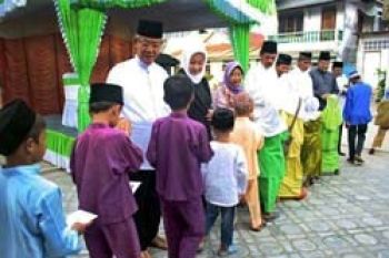 Gubernur Kepri Santuni Anak Yatim Krimun