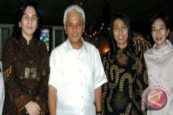 Yasti Soepredjo Laporkan Anggota DPRD Sulut Ke Polda