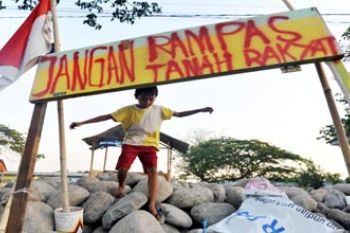 TOLAK PERAMPASAN TANAH