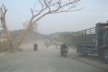 Jalinsum Makin Berdebu