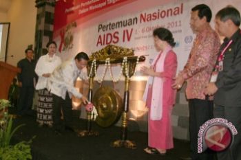 Pejabat Lampung Absen Dalam Pernas AIDS IV