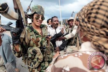 Fighting erupts in Tripoli, three killed: NTC