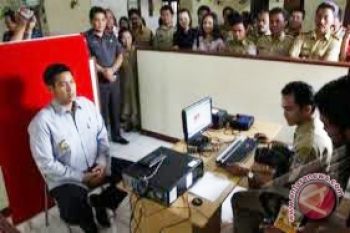 Penyaluran E-KTP di Manado 50 persen
