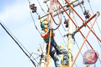 PLN Jamin Listrik Aman Selama Natal - Tahun Baru