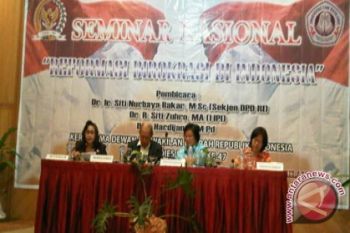 Seminar Fisip Unsrat : Tata Kelola Pemerintahan Baik Tekan Korupsi