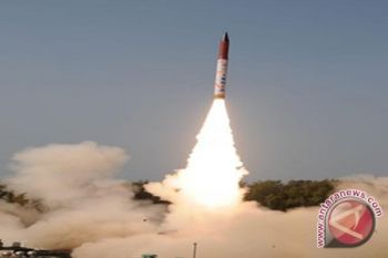 India Berhasil Uji Coba Rudal Jarak Jauh