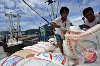 Distribusi Raskin Pulau Miangas tersendat tiga bulan