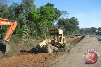 Jalan Lintas Sumatera Bandarlampung Berdebu Tebal