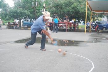 Adu Gasing