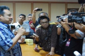 Wali Kota Batam Ajukan UMK 2012 Rp1,302 Juta