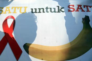 HARI HIV AIDS