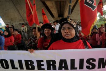 ANTI NEOLIBERALISME