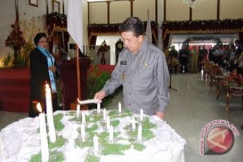 Ketua Sinode Pimpin Ibadah Natal Dprd Sulut