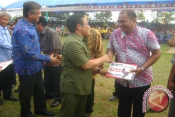 Menaktertrans Bantu Koperasi Transmigrasi Di Konawe