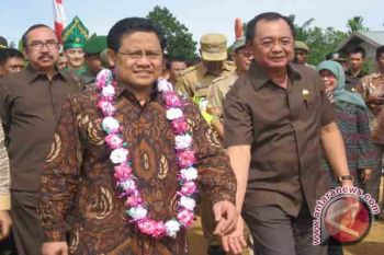 Gubernur Sultra Terima Penghargaan "Transmigration Award"