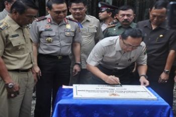 MENHUT TANDATANGANI MoU
