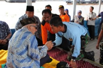 Segenggam Beras Kuning