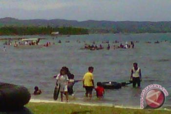 Wisata Pantai Jadi Favorit Rayakan Tahun Baru