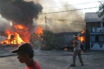 Kebakaran di Siang Bolong