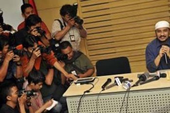 ANGELINA JADI TERSANGKA