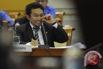 Menkominfo: Pers Penyedia Informasi Obyektif Dan Berimbang - (d)